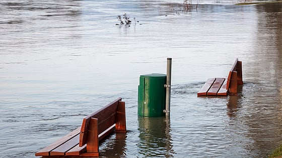 Bild på översvämning för att uppmärksamma att regeringens klimatarbete saknar legitimitet.